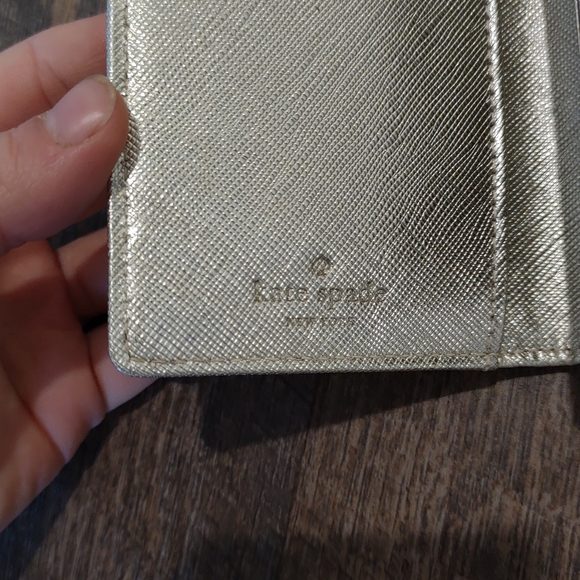 Kate Spade yellow gold threefold wallet with zippered pocket - like new - Picture 4 of 7